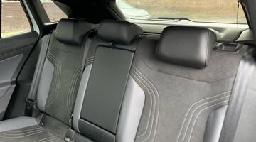 2025 Volkswagen Pro 77kWh Match Auto 5-door (White) - Image: 8