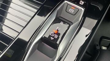 2025 Audi 100kWh S line Auto quattro 5-door (Grey) - Image: 25