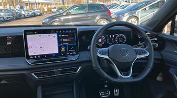 2025 Volkswagen ETSI MHEV R-Line DSG Euro 6 5-door (Grey) - Image: 41