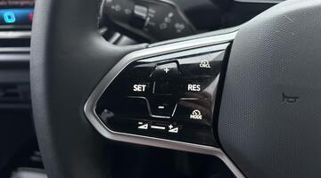 2025 Volkswagen Pro 77kWh Match Auto 5-door (Blue) - Image: 20