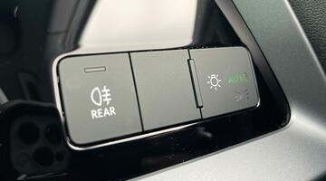 2025 Audi TFSI 30 Sport Euro 6 4-door (White) - Image: 20