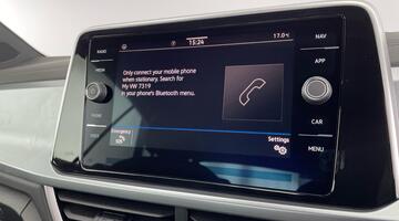 2025 Volkswagen 1.0 TSI Style Euro 6 5-door (Multicolour) - Image: 25