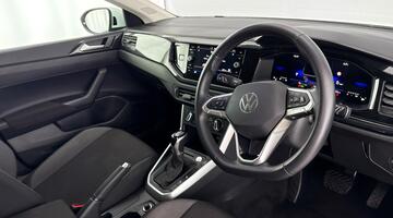 2025 Volkswagen 1.0 TSI Match DSG Euro 6 5-door (White) - Image: 6