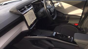 2026 Ford Standard Range 43kWh Select Auto 5-door (Blue) - Image: 22