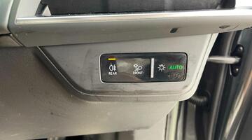 2022 Audi 93.4kWh Auto quattro 4-door (Grey) - Image: 24