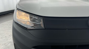 2025 Volkswagen 2.0 TDI C20 Commerce LWB Euro 6 6-door (White) - Image: 37