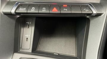 2021 Audi TFSI CoD 35 Black Edition S Tronic Euro 6 5-door (Blue) - Image: 17