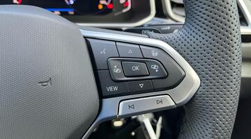 2025 Volkswagen TSI R-Line DSG 2WD Euro 6 2-door (Grey) - Image: 29