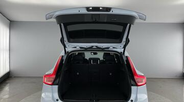 2025 Volvo 2.0 B3 MHEV Ultra Bright DCT Auto Euro 6 5-door (Blue) - Image: 12