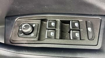 2025 Volkswagen 2.0 TDI R-Line DSG Euro 6 5-door (Grey) - Image: 24