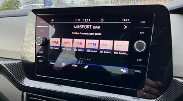 2025 Volkswagen 1.0 TSI Match Euro 6 5-door (Grey) - Image: 13