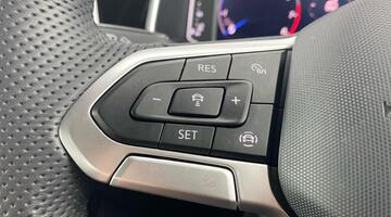 2025 Volkswagen TSI R-Line Euro 6 5-door (Silver) - Image: 23