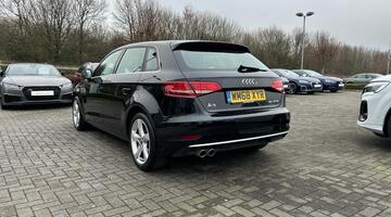 2019 Audi TFSI CoD 35 Sport Sportback S Tronic Euro 6 5-door (Black) - Image: 3