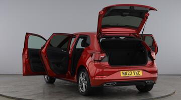 2022 Volkswagen 1.0 TSI R-Line DSG Euro 6 5-door (Red) - Image: 11