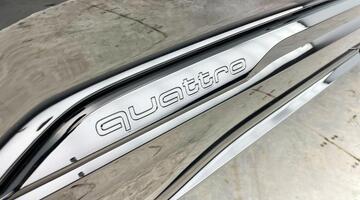 2025 Audi 4.0 TFSI V8 Black Edition Tiptronic quattro Euro 6 5-door (Black) - Image: 30