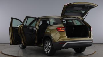 2024 Škoda TSI e-TEC MHEV SE DSG Euro 6 5-door (5 Seat) (Gold) - Image: 12