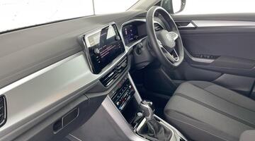 2025 Volkswagen TSI Match DSG Euro 6 5-door (Grey) - Image: 2