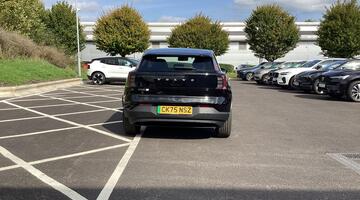 2025 Volvo Twin Performance 69kWh Plus Auto 5-door (Black) - Image: 10