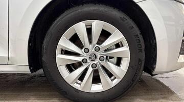 2024 Škoda TSI e-TEC MHEV ACT SE Technology DSG Euro 6 5-door (Silver) - Image: 5