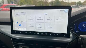 2025 Ford 1.0T EcoBoost MHEV Active X Euro 6 5-door (Black) - Image: 37