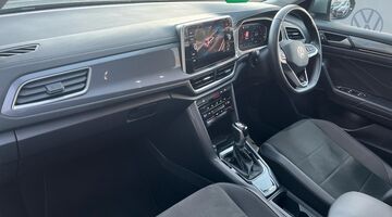 2024 Volkswagen TSI Style DSG Euro 6 5-door (Silver) - Image: 2