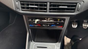 2023 Volkswagen 1.0 TSI R-Line Euro 6 5-door (Unlisted) - Image: 31