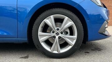 2025 SEAT TSI EVO FR Euro 6 5-door (Blue) - Image: 5