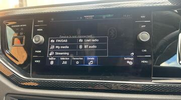 2024 Volkswagen 1.0 TSI Life DSG Euro 6 5-door (Black) - Image: 44