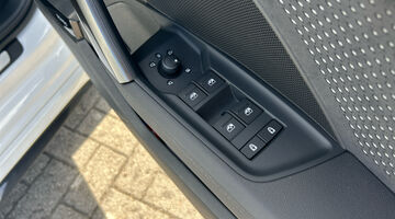 2025 Audi TFSI Carbon Vorsprung S Tronic quattro Euro 6 4-door (White) - Image: 13