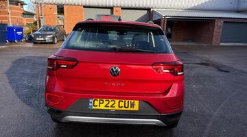 2022 Volkswagen 1.0 TSI Life Euro 6 5-door (Red) - Image: 16