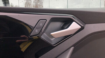 2022 Audi 1.0 TFSI 30 Black Edition Sportback Euro 6 5-door (Yellow) - Image: 22