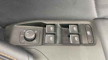 2022 CUPRA 2.0 TSI VZDSG 4-doorive Euro 6 5dr (Grey) - Image: 19