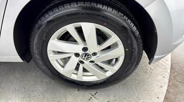 2021 Volkswagen 1.0 TSI Life Euro 6 5-door (Silver) - Image: 30