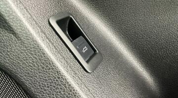 2019 Audi TFSI CoD 35 S line S Tronic Euro 6 5-door (White) - Image: 24