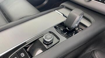 2024 Volvo 2.0 B5 MHEV Plus Auto 4WD Euro 6 5-door (Unlisted) - Image: 23