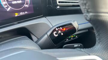 2025 Volkswagen ETSI MHEV R-Line DSG Euro 6 5-door (Blue) - Image: 42