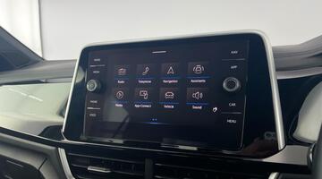 2024 Volkswagen TSI R-Line DSG Euro 6 5-door (Black) - Image: 18