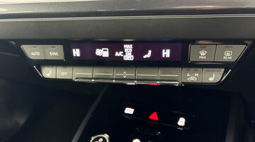 2025 Audi 45 Black Edition Sportback Auto quattro 5-door 82kWh (Blue) - Image: 15