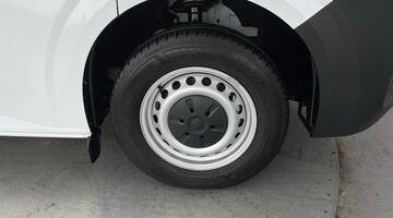 2025 Volkswagen 2.0 TDI T28 Commerce Plus FWD SWB Euro 6 5-door (White) - Image: 39