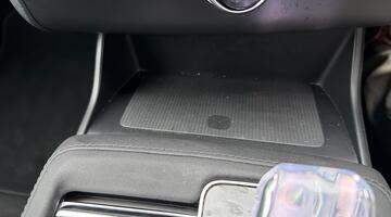 2025 Volvo 2.0 T8 18.8kWh Ultra Dark Auto 4WD Euro 6 5-door (Black) - Image: 72