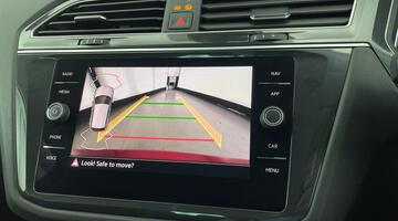 2021 Volkswagen TSI Active Euro 6 5-door (Red) - Image: 19