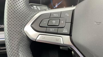 2025 Volkswagen 3.0 TDI V6 Black Edition Tiptronic 4Motion Euro 6 5-door (Grey) - Image: 7