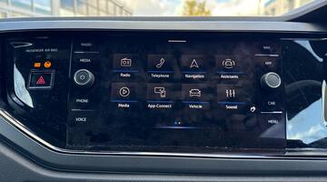 2025 Volkswagen 1.0 TSI R-Line DSG Euro 6 5-door (Silver) - Image: 7