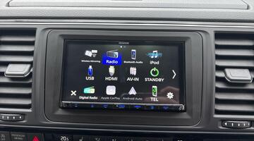 2016 Volkswagen 2.0 BiTDI BlueMotion Tech Executive 4Motion Euro 6 5-door (Silver) - Image: 7