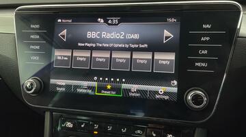 2023 Škoda 2.0 TDI SE L DSG Euro 6 5-door (Silver) - Image: 15