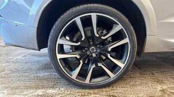 2025 Volvo 2.0h T8 18.8kWh Ultra Dark Auto Euro 6 5-door (Silver) - Image: 16