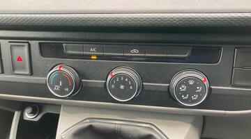 2023 Volkswagen 2.0 TDI T30 Highline FWD SWB Euro 6 5-door (Blue) - Image: 33