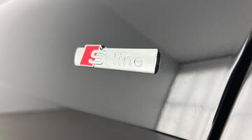 2025 Audi 2.0 TFSI S line Saloon S Tronic Euro 6 5-door (Black) - Image: 37