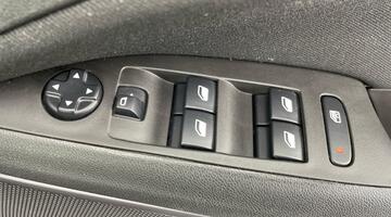 2019 Vauxhall Turbo ecoTEC GPF SE Euro 6 5-door (Grey) - Image: 19