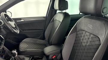 2023 Volkswagen 2.0 TDI R-Line DSG Euro 6 5-door (Grey) - Image: 40